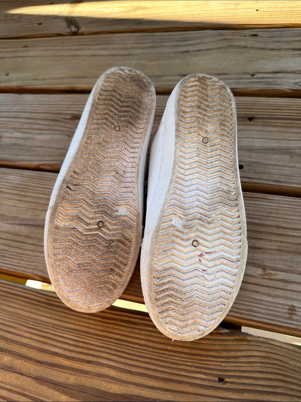Vintage Havana Cream Sneakers with Silver Star and Pink Heel - Picture 5 of 7